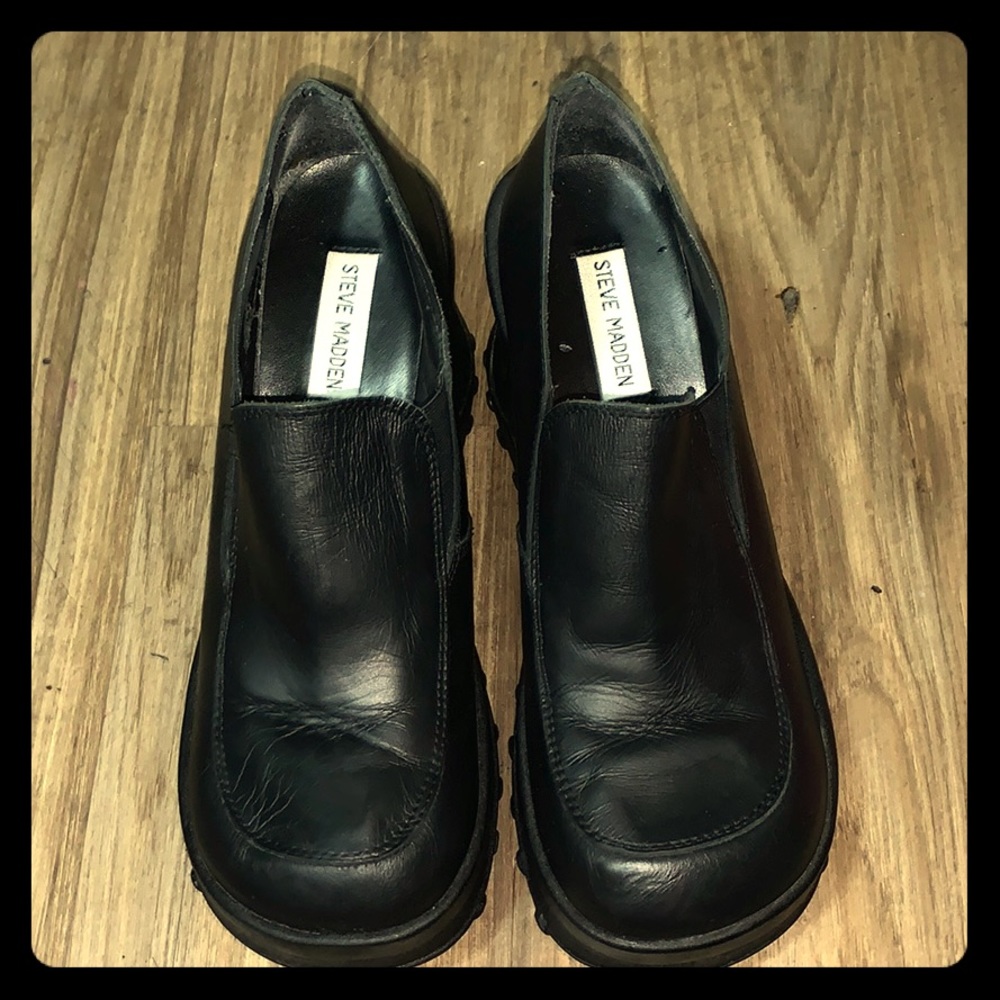 Steve Madden wedges in size 6.5.. great for work!